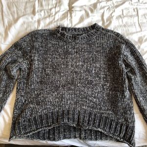 Romeo + Juliet Cropped Chenille Sweater